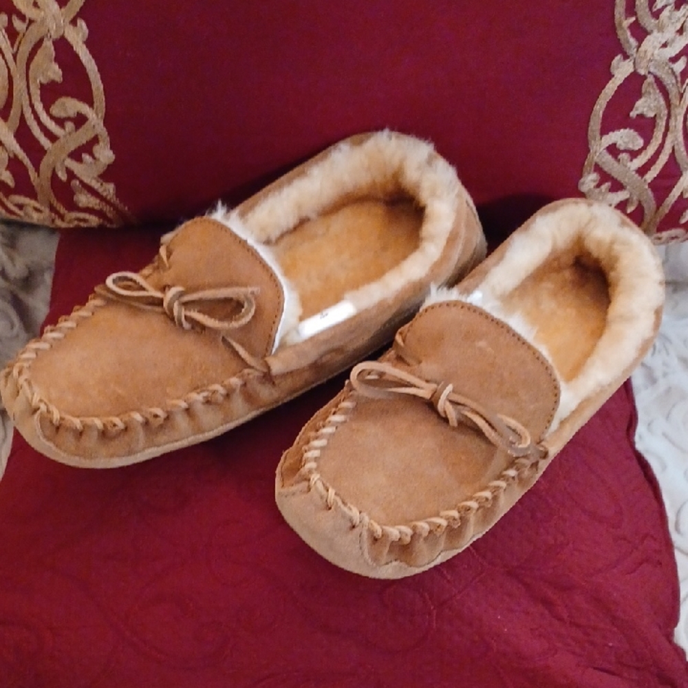 L.L. Bean Kids Tan Suede Moccasin Slippers with Lamb Fur Lining
